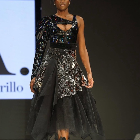 Black Genuine Leather Pumps Heels Made in Italy Size 37 EU / 6.5 US - Picture 4 of 11